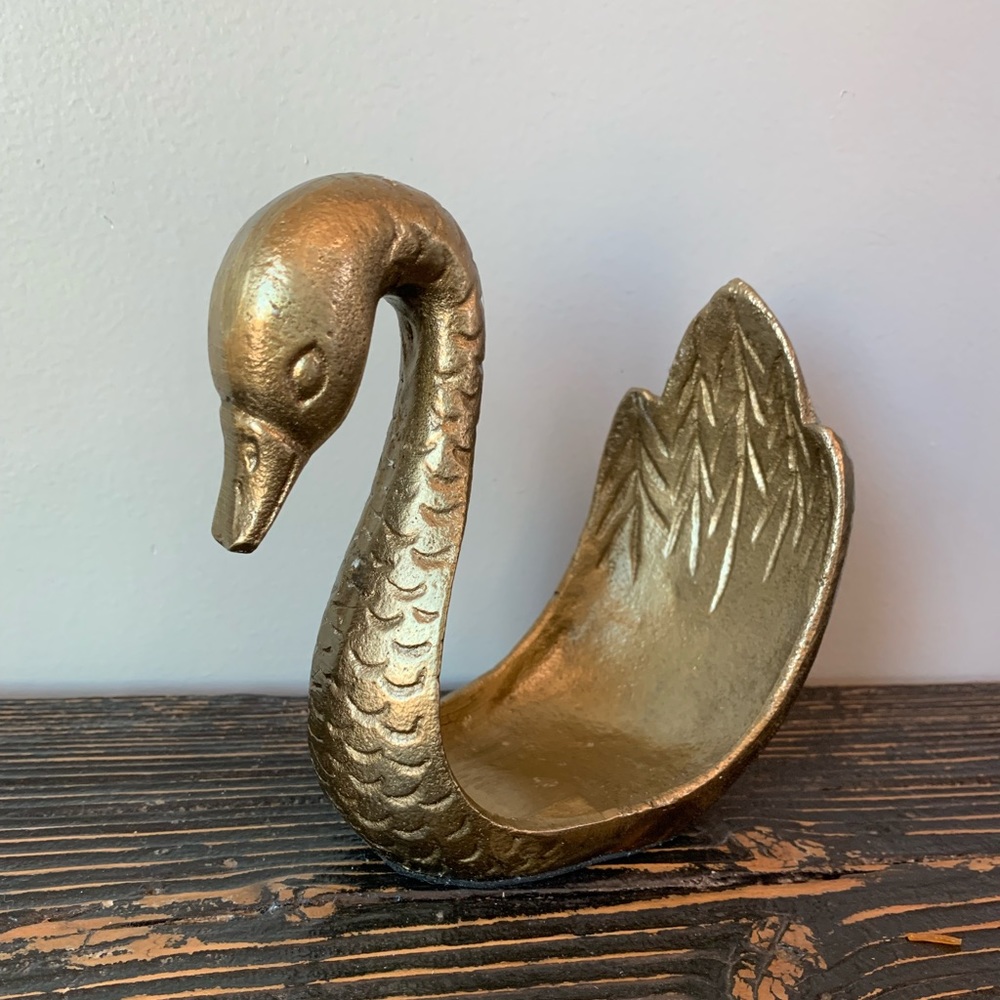 Opalhouse Jungalow Brass Swan Hand Towel Holder